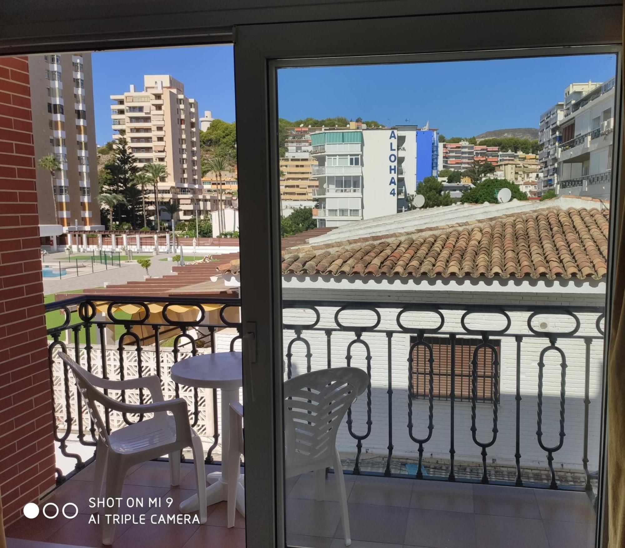 Apartamentos Leonor Carihuela Torremolinos Extérieur photo