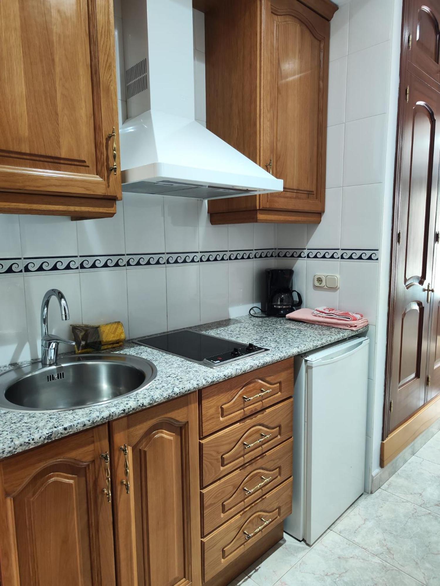 Apartamentos Leonor Carihuela Torremolinos Extérieur photo
